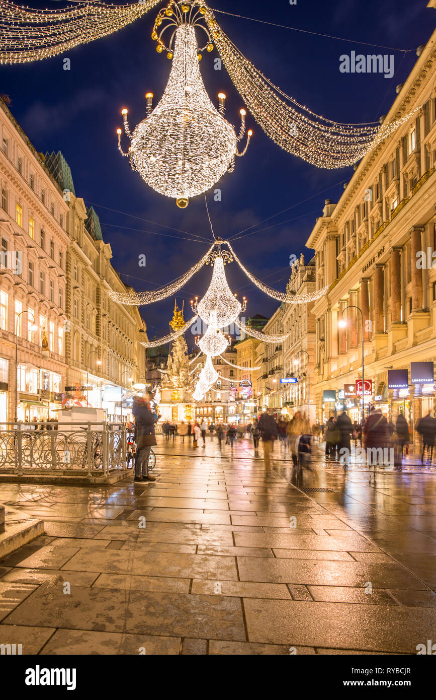Graben an Weihnachten, Wien, Stephansplatz verbindet mit den Luxushotels  Kohlmarkt, Graben ist eine der großartigsten Verkehrsadern in Wien,  Österreich Stockfotografie - Alamy