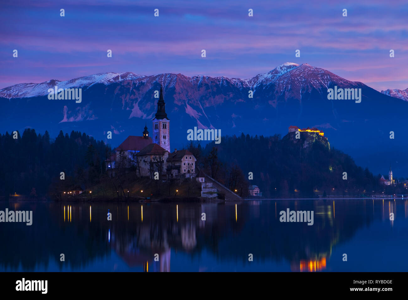 Der See Bled und die Julischen Alpen. Slowenien Stockfoto
