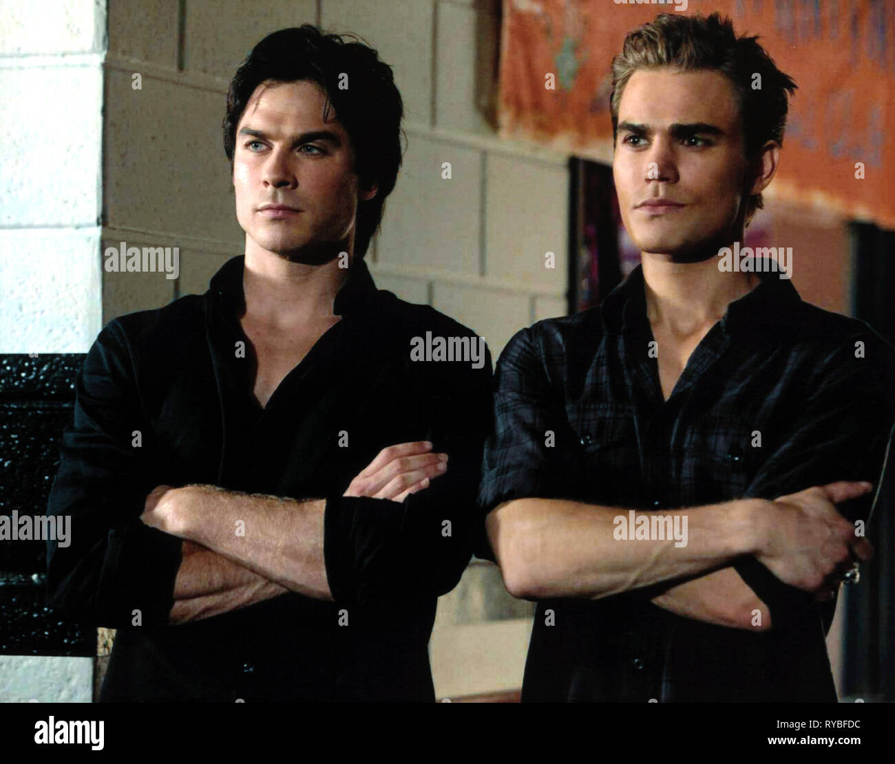 Paul Wesley Und Ian Somerhalder Stockfotos Und Bilder Kaufen Alamy