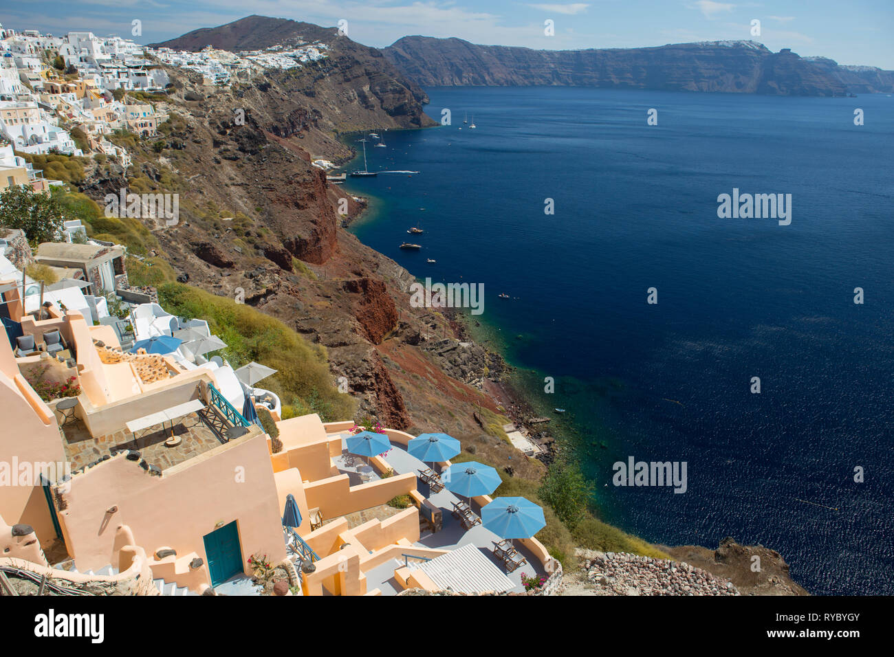 Santorini boot -Fotos und -Bildmaterial in hoher Auflösung – Alamy