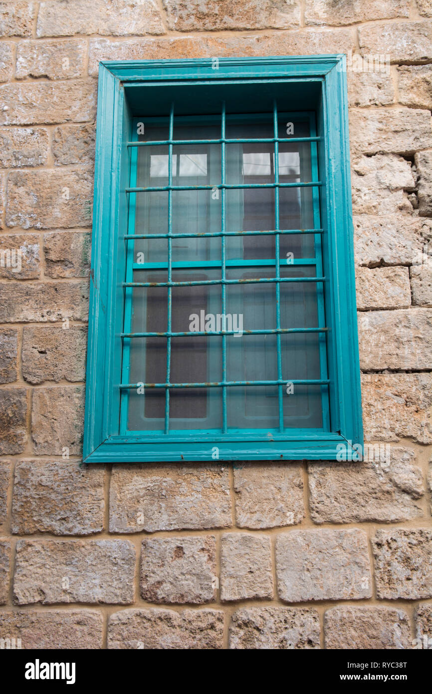 Haus Fenster Reifen Libanon Naher Osten Stockfoto