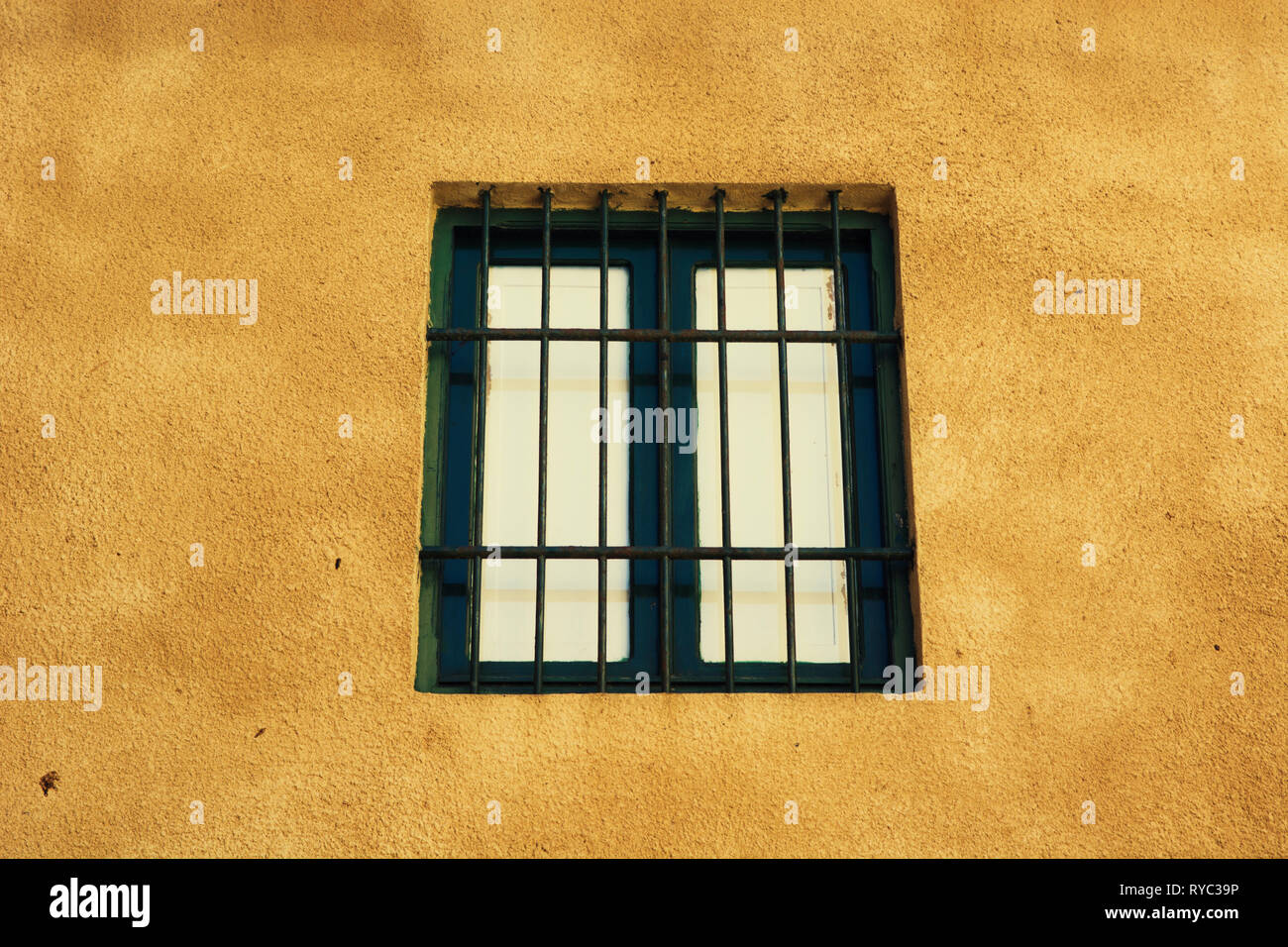 Haus Fenster Reifen Libanon Naher Osten Stockfoto