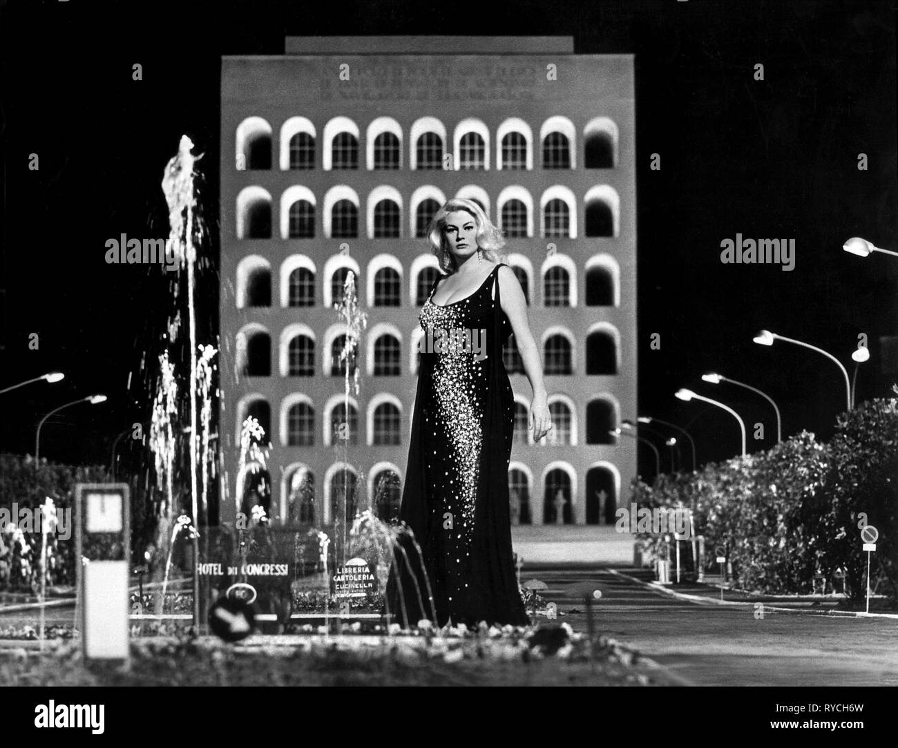 ANITA EKBERG, Boccaccio 70, 1962 Stockfoto