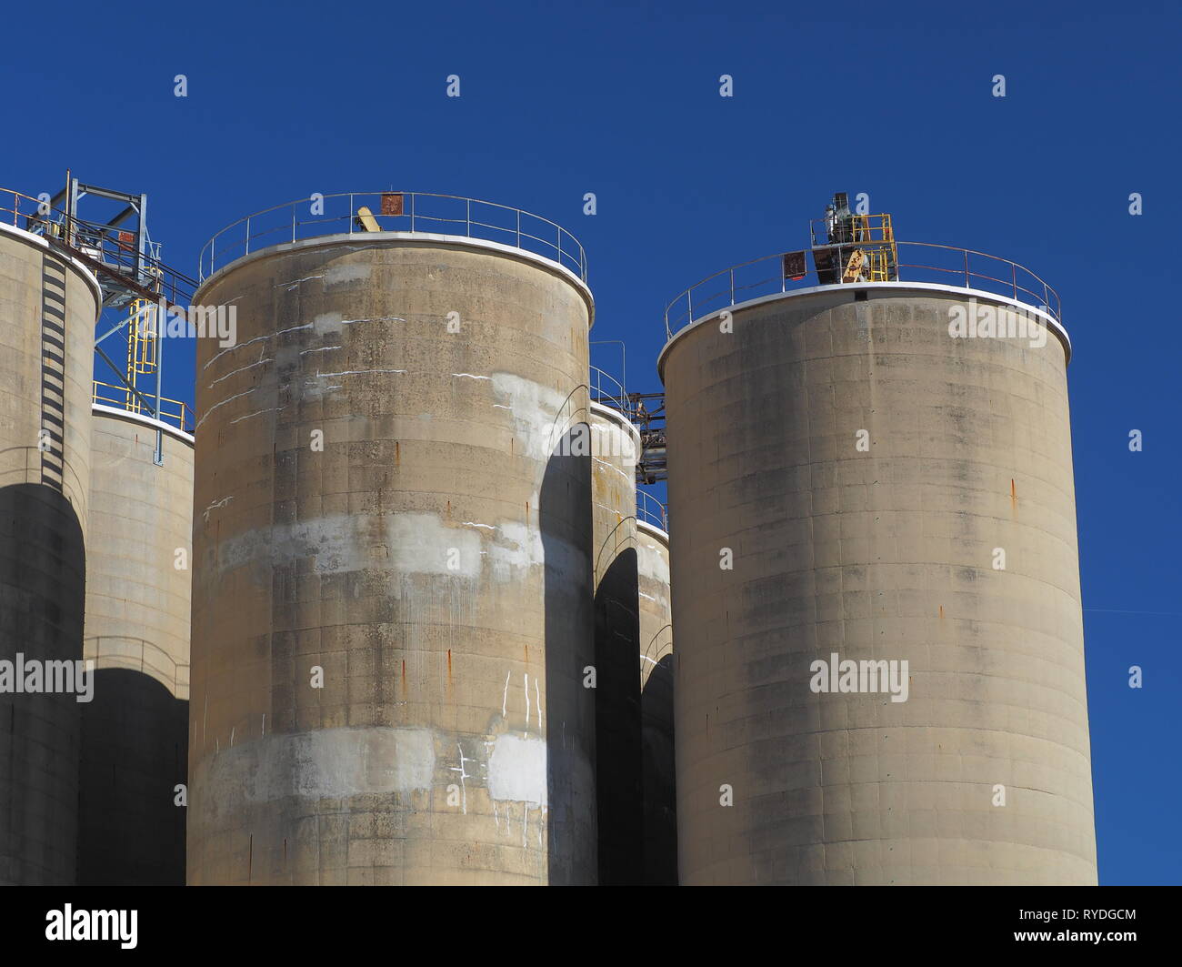 Der konkrete Silo Stockfoto