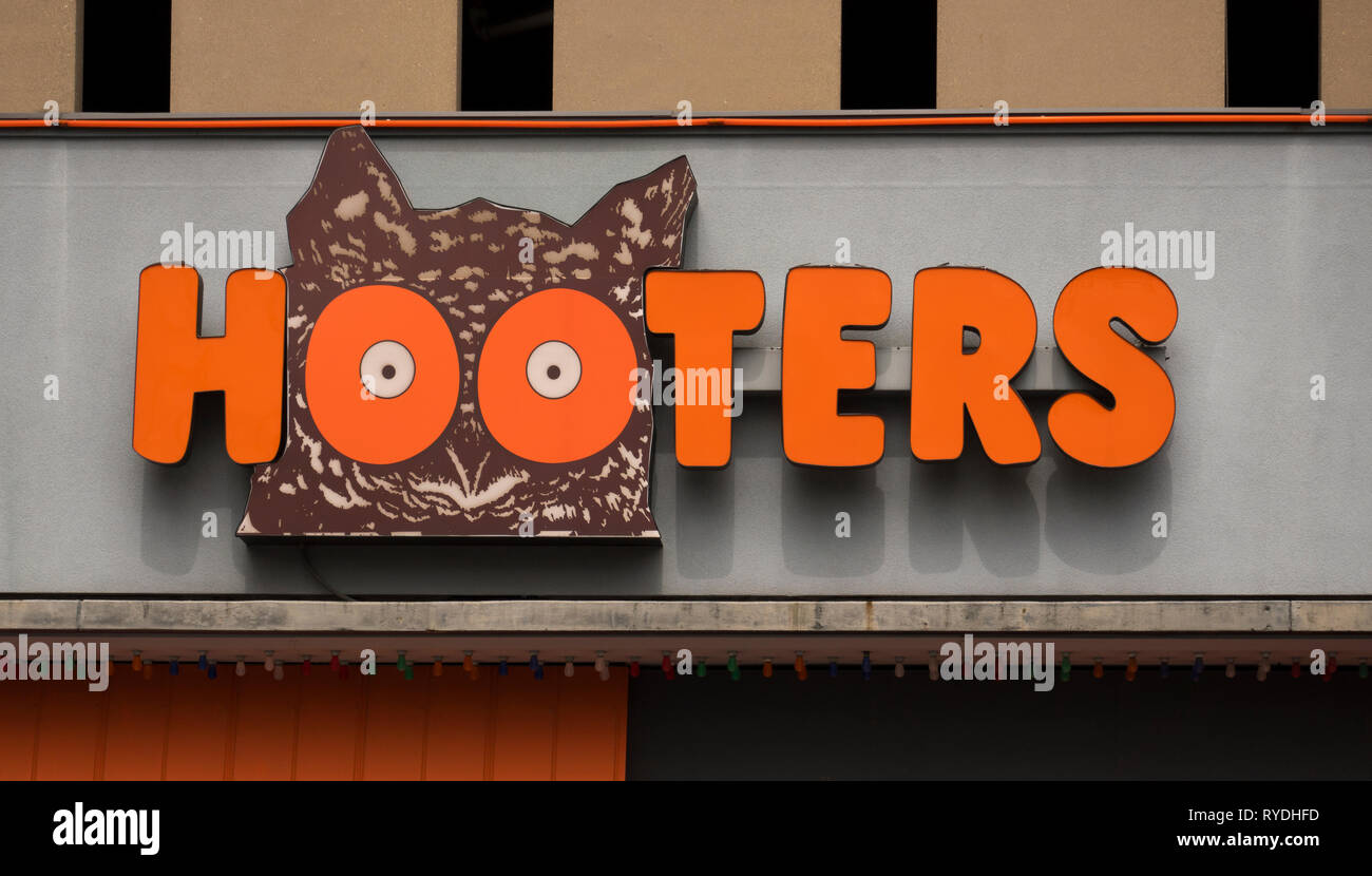 Hooters in der Innenstadt von St. Louis Missouri Stockfoto