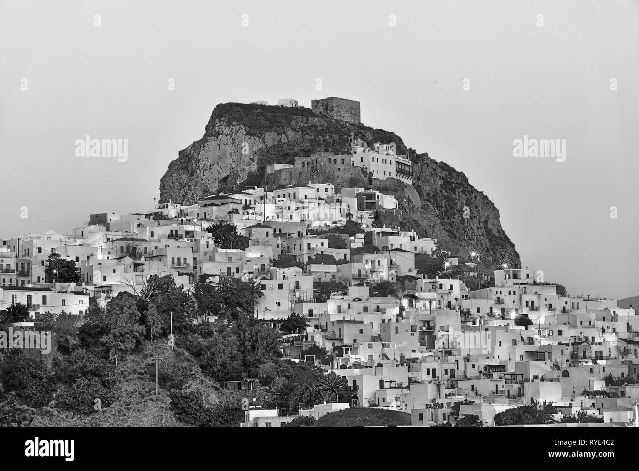 Blick auf die Chora, die wichtigste Siedlung und Hauptstadt der Insel Skyros, in Sporaden Komplex, Zentral Griechenland, Ägäis, Mittelmeer, Europa. Stockfoto