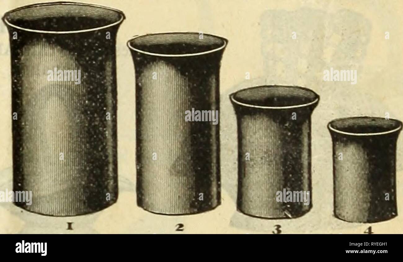 E.H.'s Jagd Katalog 1895 ehhuntscatalog ehhu Jahr: 1895 Diese Vasen sind leicht, stark, gut aussehen, leicht zu reinigen und wird nicht so leicht wie irdene Vasen brechen. Nr. i, 11 cm tief, pro Kiste 6, SI.65: Jeder, .35 2. ''6. 1,45;".30 3" 6^•' (,, 1,20; 0,25 4 t S. 'O. ." O. i, 4 Zoll, jeder. 25C. Nr. 2, 5 Zoll, 30 C. &Gt; 'o, 3, o Zoll, jede, 35 C. Stockfoto