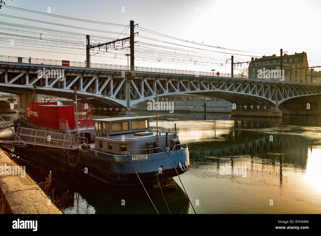 Saone River, einem Nebenfluss der Rhône in der Nähe des Zusammenfluss. Lyon Stockfoto