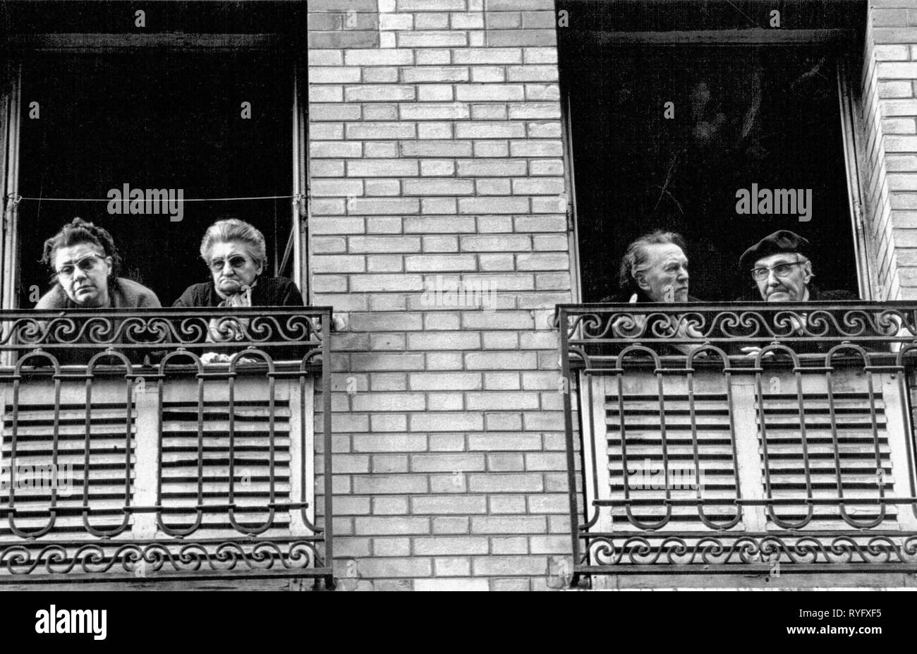 Senioren beobachten, Leben auf der Straße, Paris, Frankreich Stockfoto