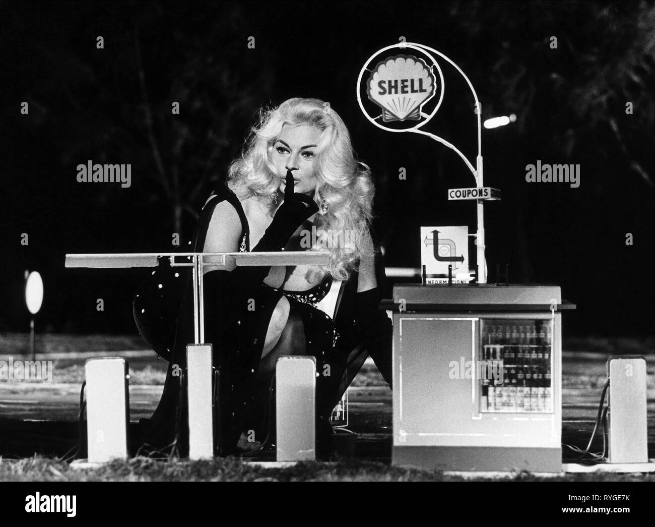 ANITA EKBERG, Boccaccio 70, 1962 Stockfoto