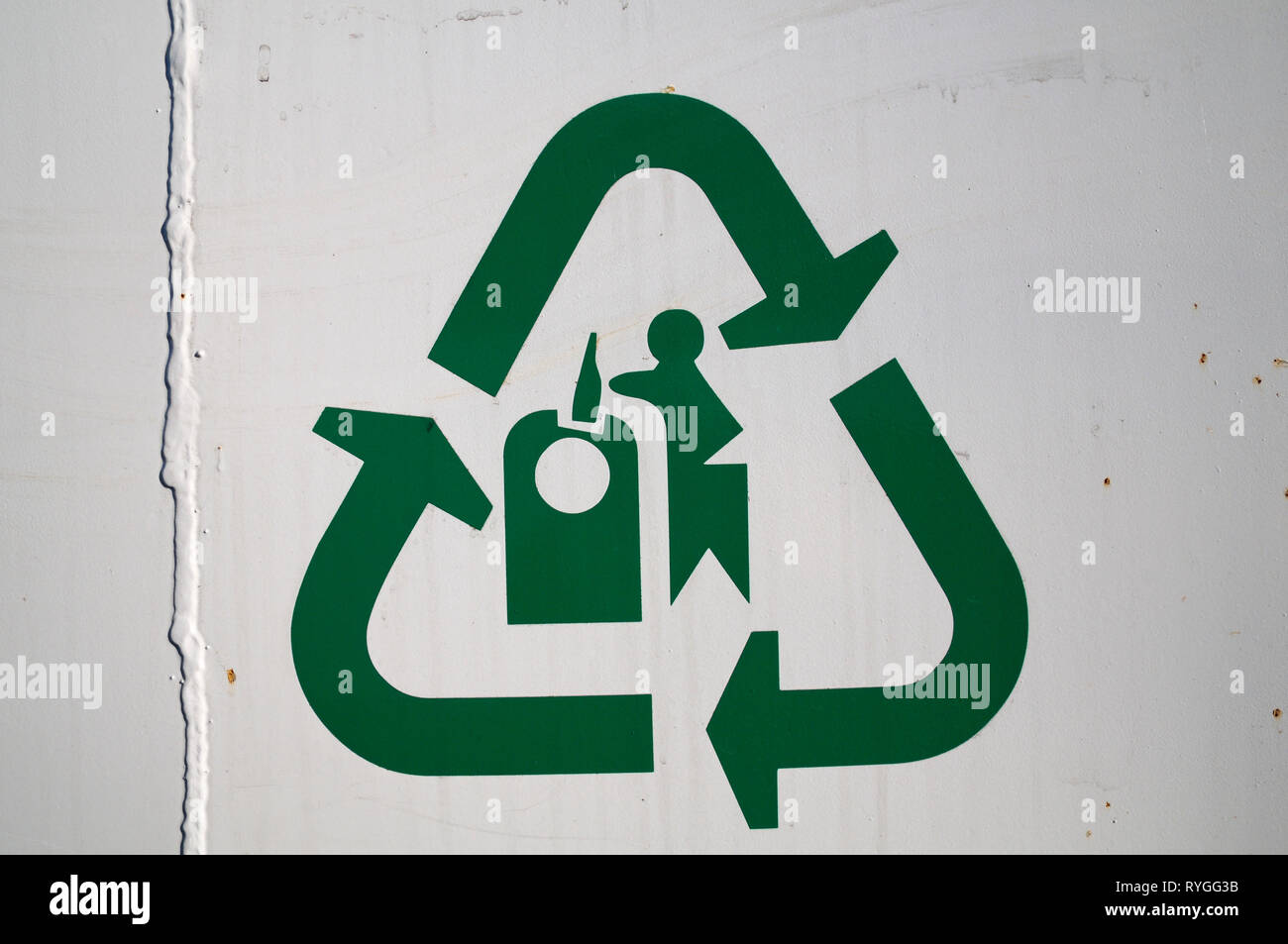 Glas recycling Symbol mit Mobius Ring Stockfoto