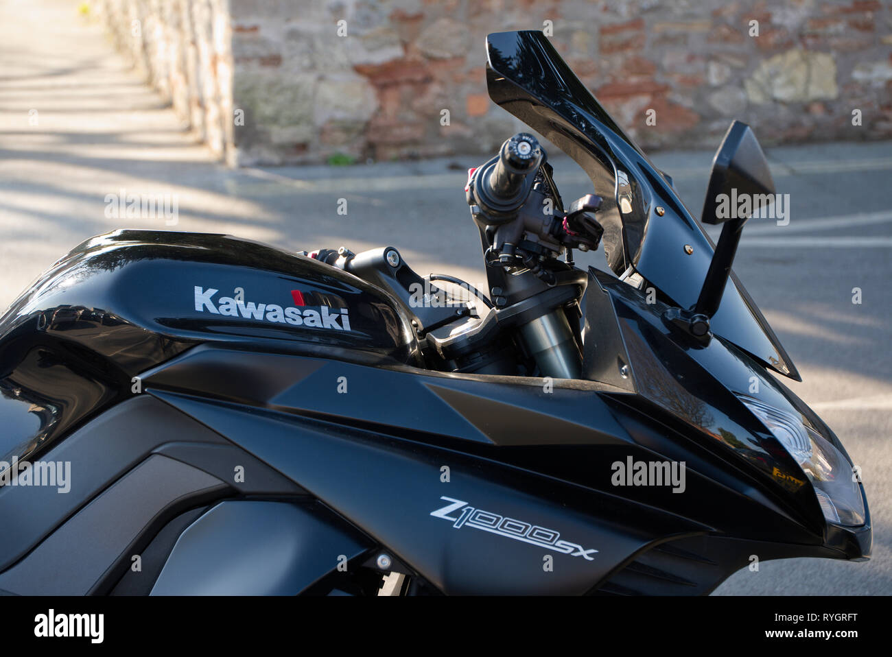 Detailansicht von Kawasaki Z100 SX Motorradhalterung. Stockfoto
