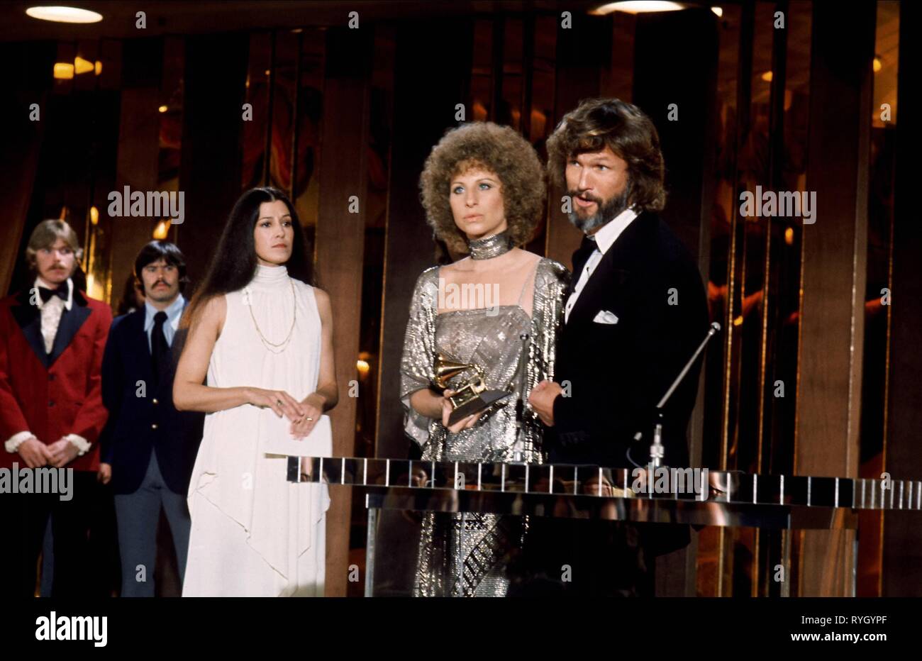 BARBRA STREISAND, Kris Kristofferson, EIN STAR WIRD GEBOREN, 1976 Stockfoto