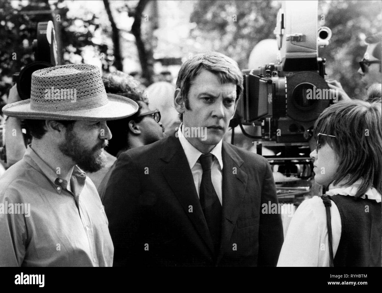 ALAN J. flog Pakula, Donald Sutherland, Jane Fonda, KLUTE, 1971 Stockfoto