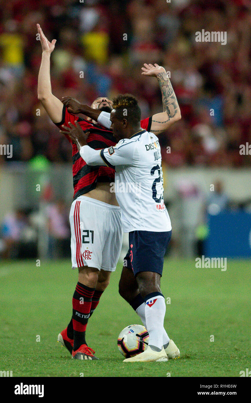 Rio De Janeiro, Brasilien. 13 Mär, 2019. Jhojan Julio und Pará bei Flamengo x LDU, für die Copa Libertadores von Amerika, im Maracanã gehalten, Rio de Janeiro, RJ, am Mittwoch (13.). Credit: Celso Pupo/FotoArena/Alamy leben Nachrichten Stockfoto