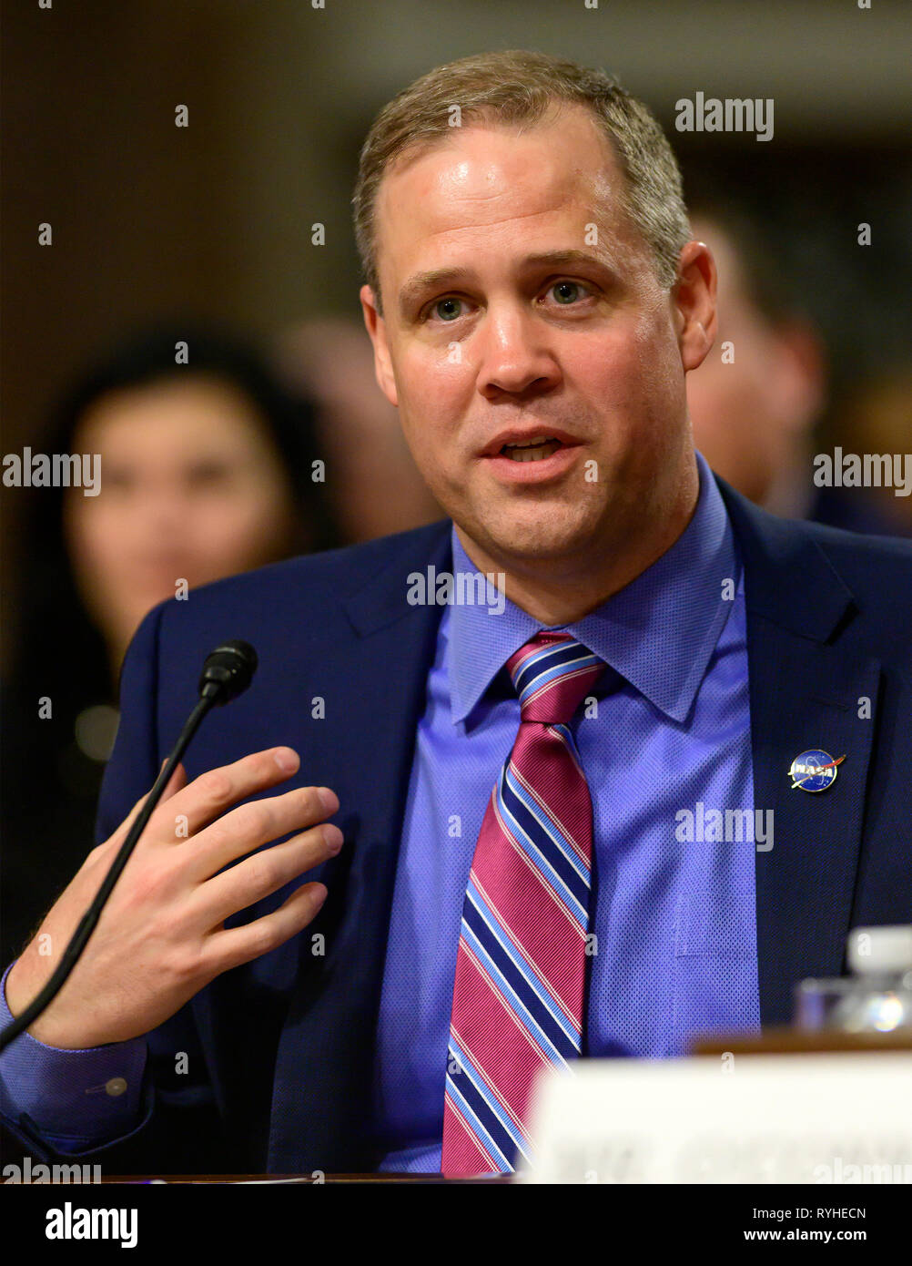 Jim Bridenstine, Administrator, Nationale Luft- und Raumfahrtbehörde, bezeugt vor den Senat der Vereinigten Staaten Ausschuss für Handel, Wissenschaft und Transport auf "Das neue Space Race: Sicherstellung der U.S. Global Leadership auf der Final Frontier' auf dem Capitol Hill in Washington, DC am Mittwoch, 13. März 2019. Credit: Ron Sachs/CNP/MediaPunch Stockfoto