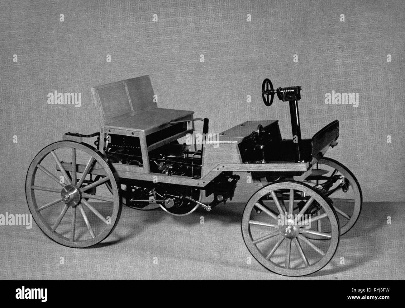 Verkehr/Transport, Auto, Fahrzeug Varianten, Siegfried Marcus' zweiter Motor Coach, durch Maerky, Bromovsky und Schulz, Adamsthal, Mähren, 1888 - 1889, Technisches Museum Wien, Postkarte, 2. Hälfte 20. Jahrhundert - Additional-Rights Clearance-Info - Not-Available Stockfoto