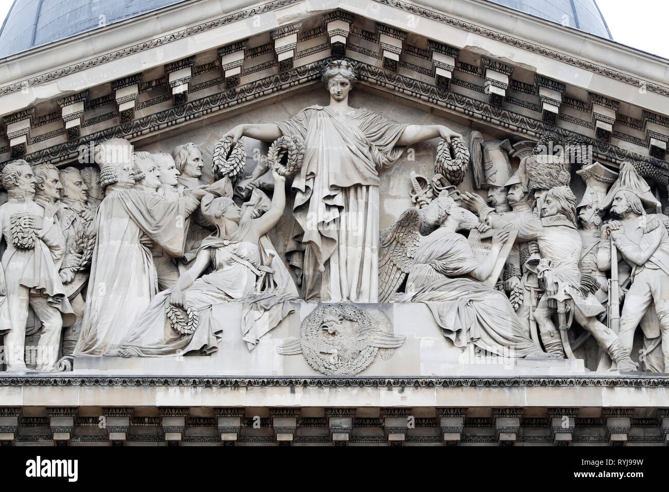 Das Pantheon ist die Begräbnisstätte für viele berühmte Franzosen. Allegorie der Revolution. Paris. Frankreich. Stockfoto