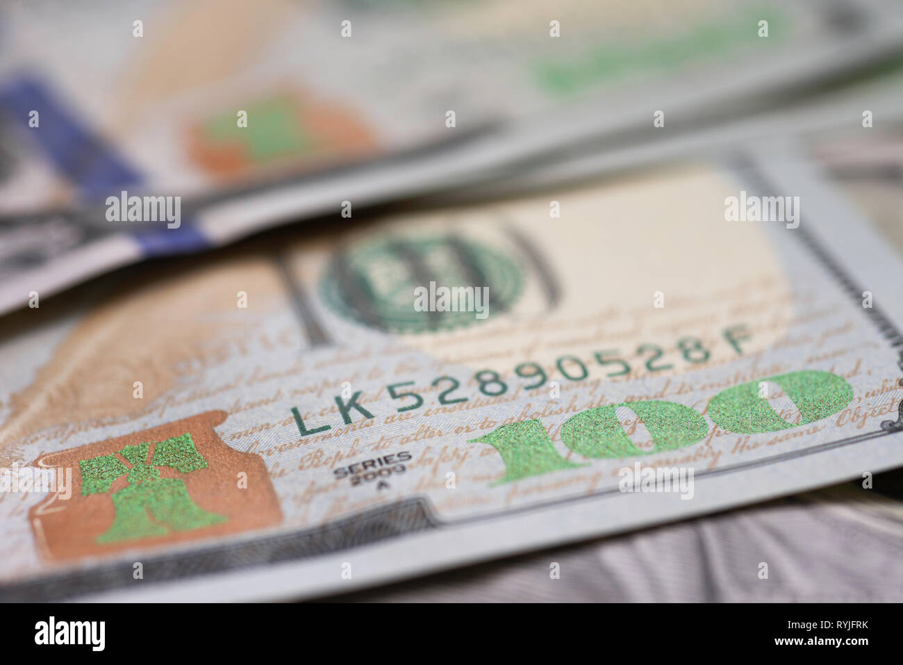 Us-Währung einen Hundert-Euro-Scheine Stockfoto