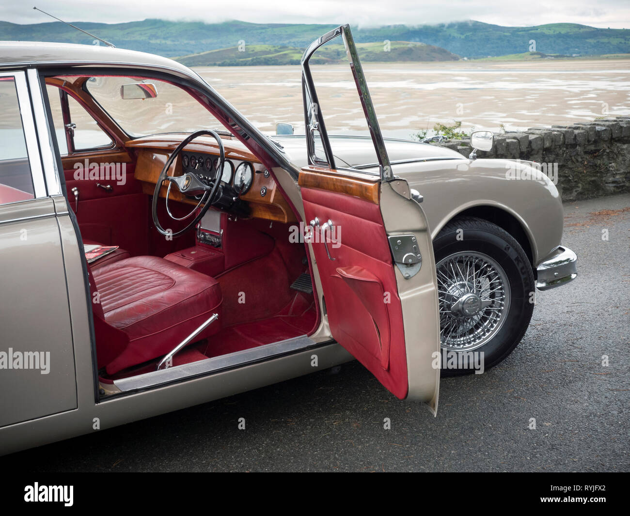 Innenraum eines 1967 Jaguar 3.4 MKII. Stockfoto