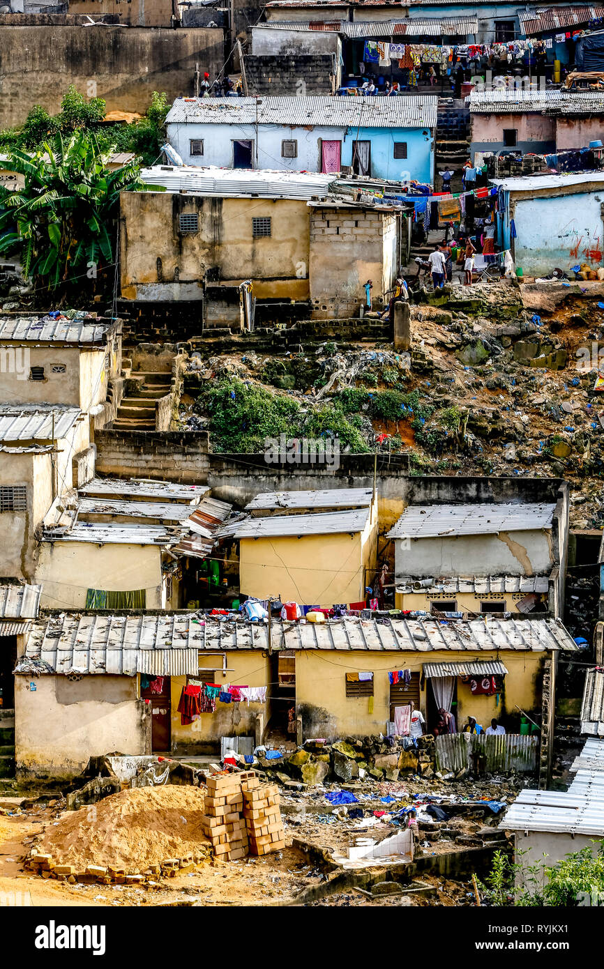 Slums in Abidjan, Elfenbeinküste. Stockfoto