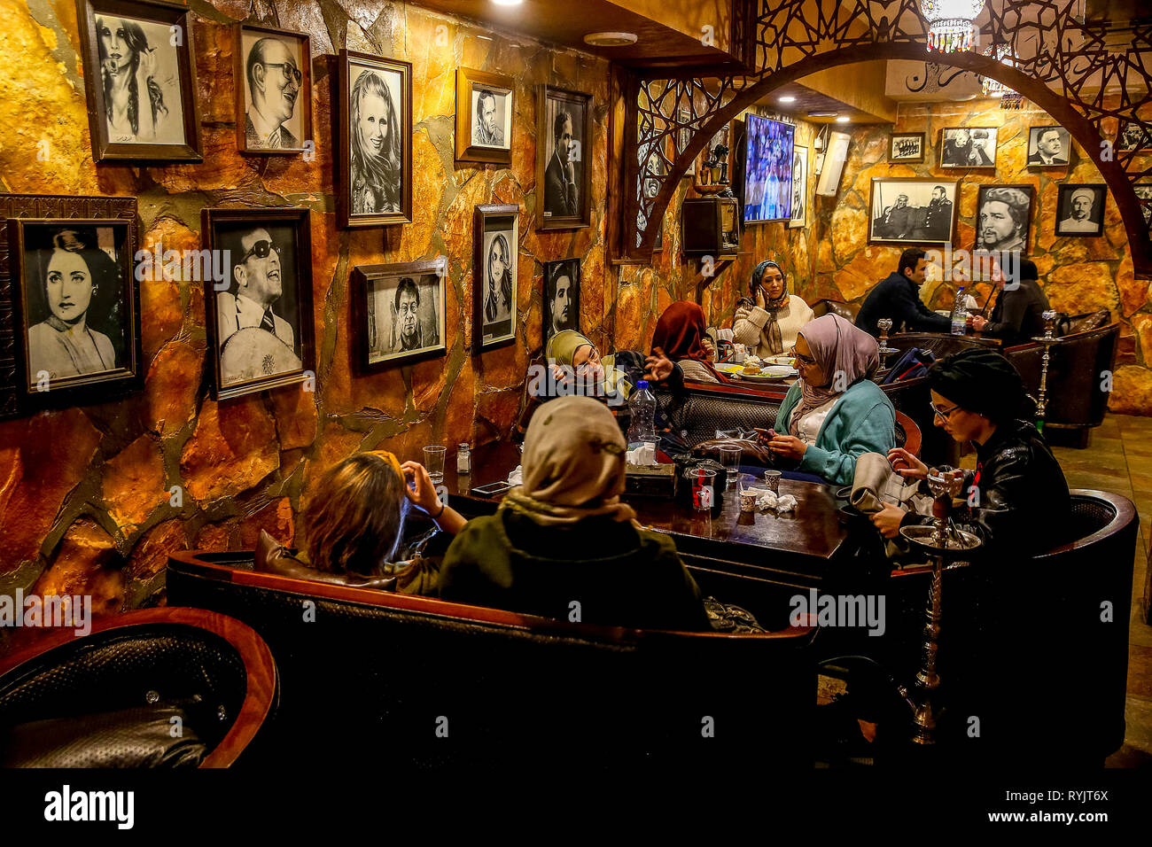 Café und Restaurant in Nablus, West Bank, Palästina. Stockfoto