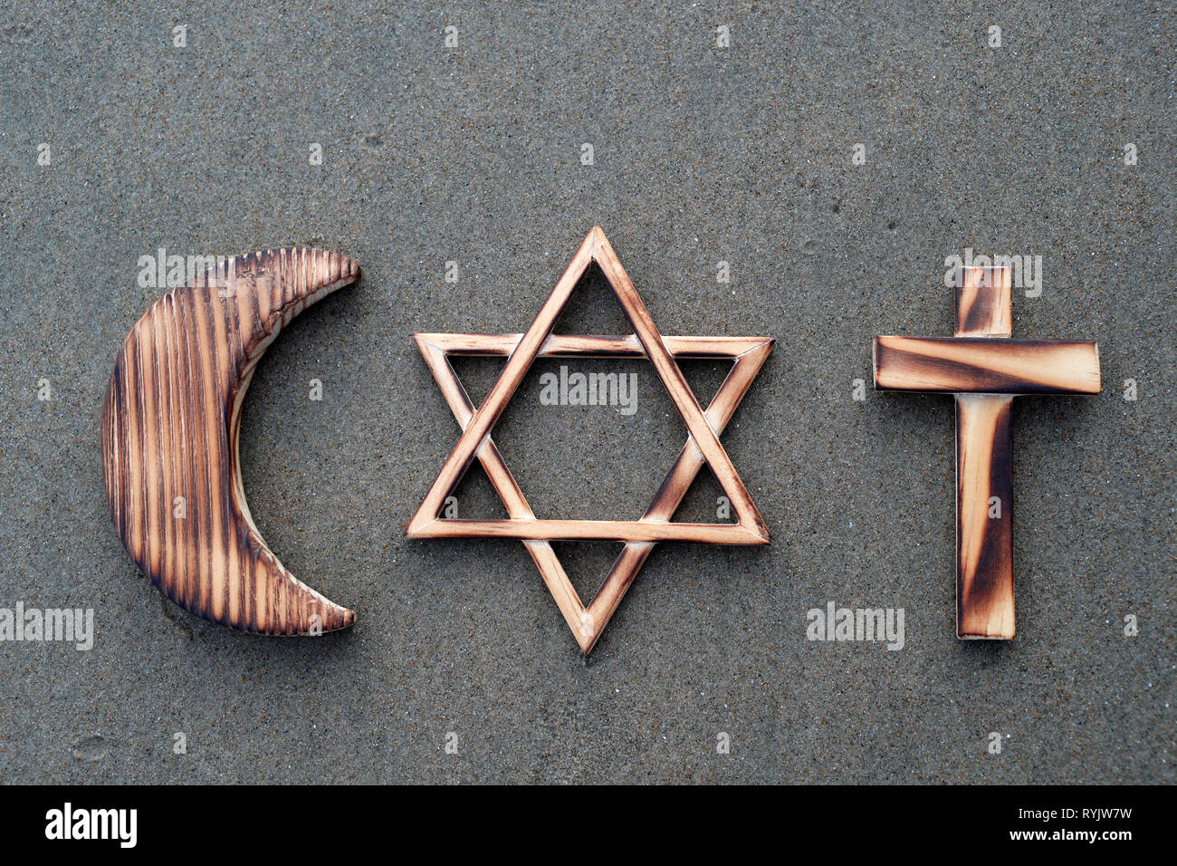 Christentum, Islam, Judentum, monotheistischen Religionen. Jüdische Stern, Kreuz und Halbmond: Interreligiöses Symbole. Stockfoto