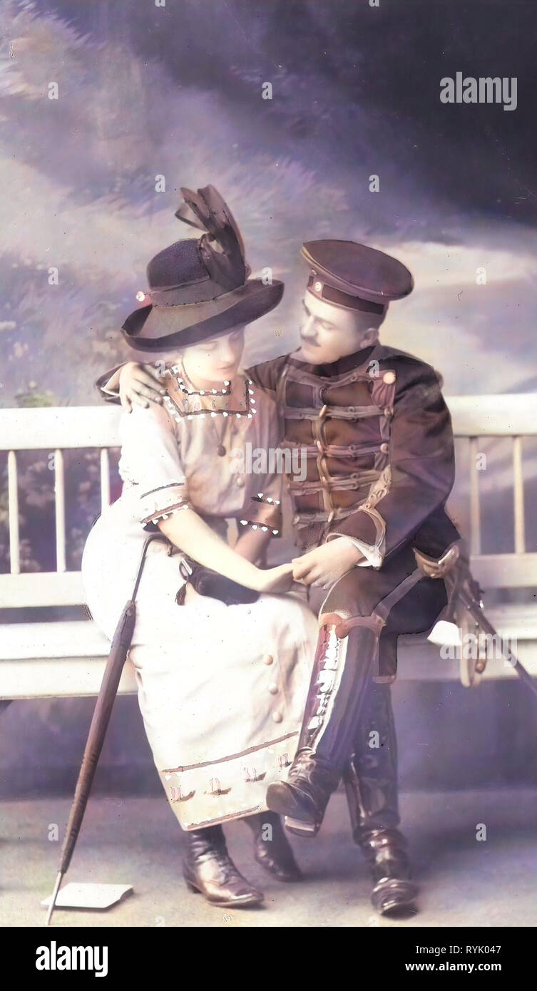 Husaren von Deutschland, verliebte Paare in Deutschland, 1913, Meißen, Husaren im Garten der Schütze Stockfoto