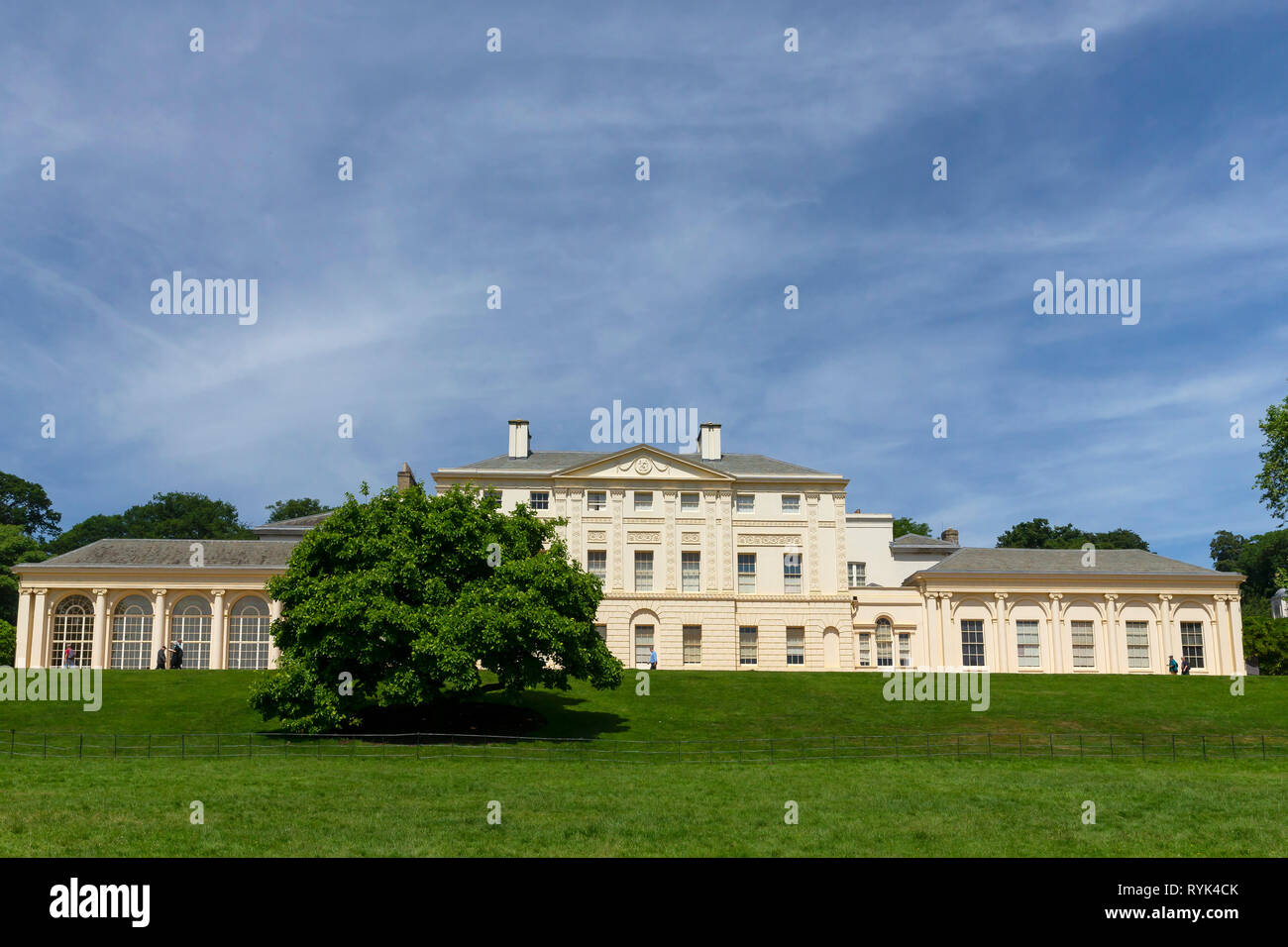 Die Außenseite des Kenwood Herrenhaus, Hampstead Heath, London, im Sommer, Sonne, England, UK, GB Stockfoto