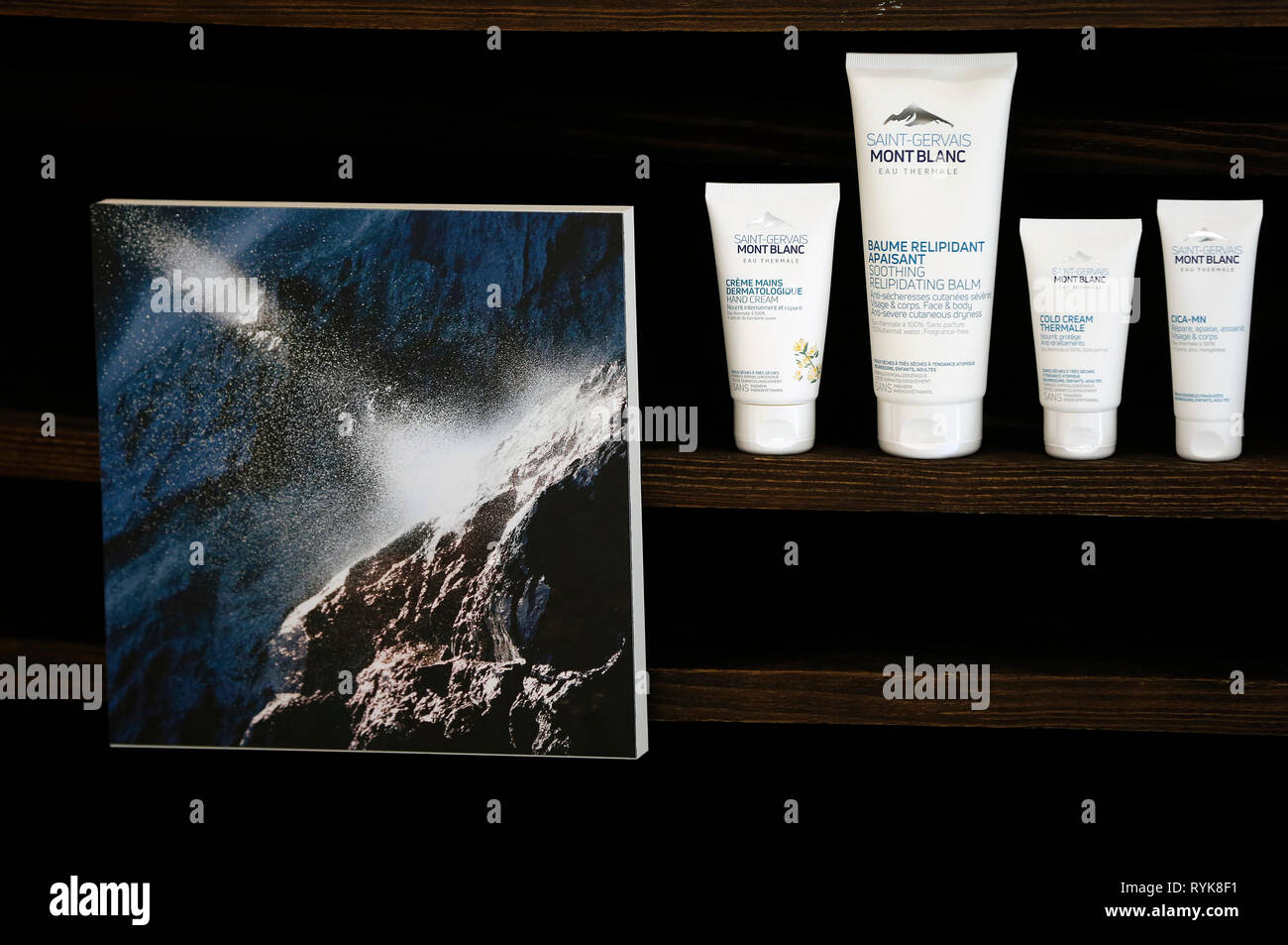Saint-Gervais Mont-Blanc Thermal Spa. Thermalwasser in allen seinen Formen. Kosmetik Produkte. Frankreich. Stockfoto