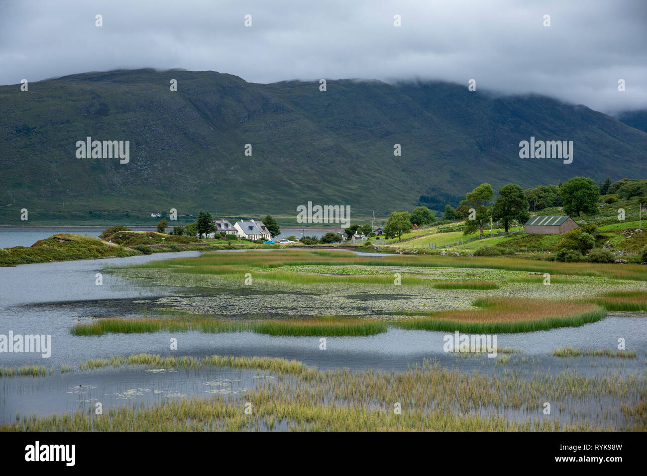 Blick auf Loch ein 'Mhuilinn, Sangerhausen, Scottish Highlands. Stockfoto