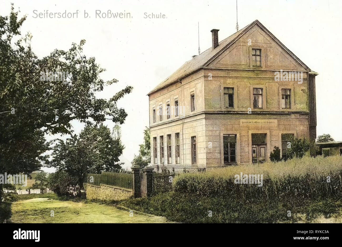Schulen im Landkreis Mittelsachsen, Gebäude in Roßwein, 1912, Landkreis Mittelsachsen, Seifersdorf (Roßwein), Schule, Deutschland Stockfoto