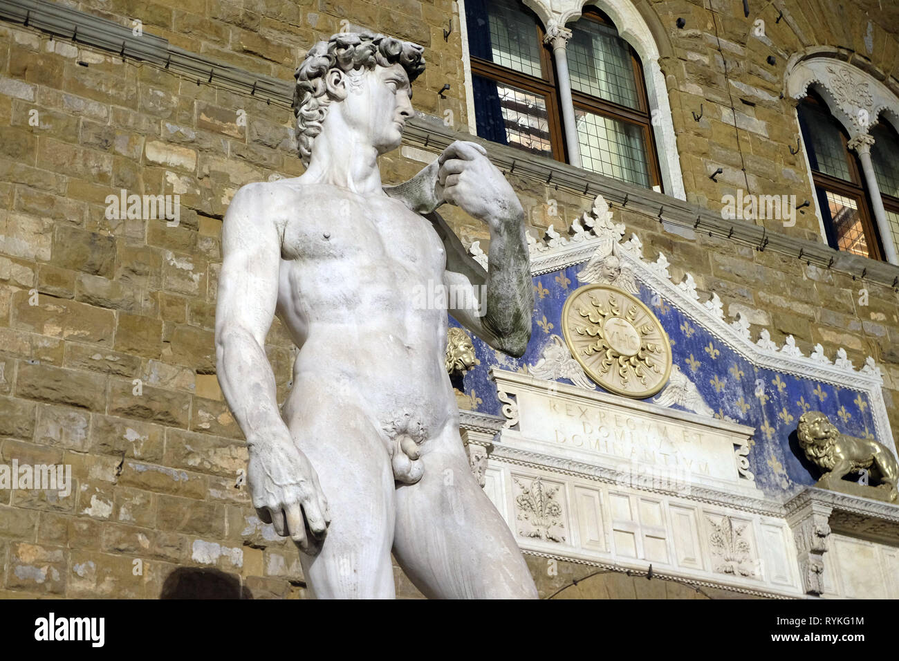 Statue von Michelangelo's David vor dem Palazzo Vecchio in Florenz, Italien Stockfoto