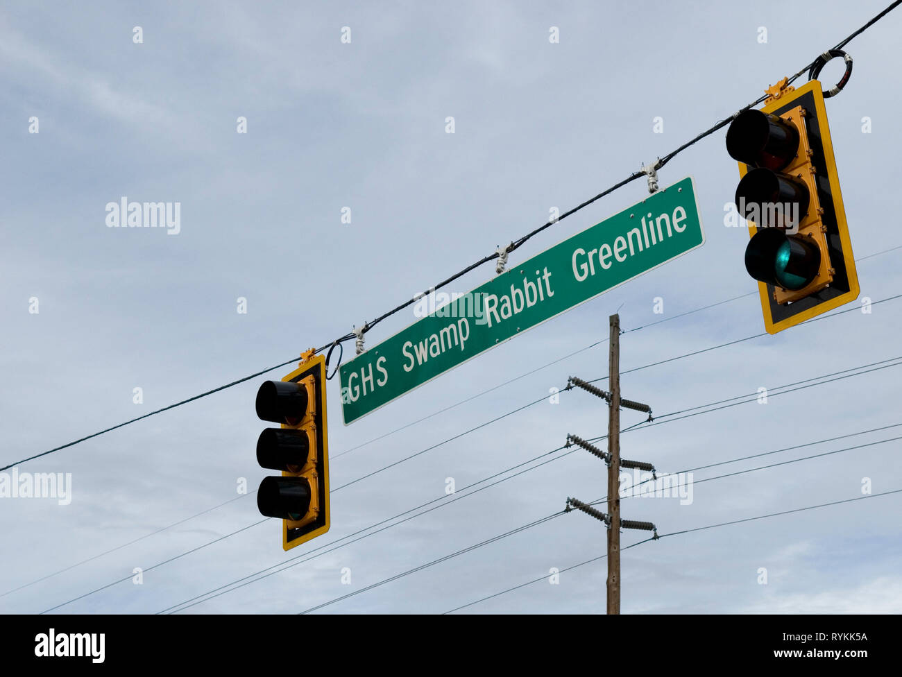 Overhead Straßenschild an Greenlink Rad- und Wanderweg, Greenville, South Carolina, USA. Stockfoto