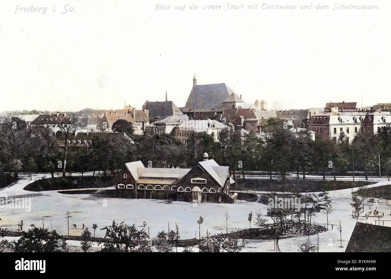 Museen in Freiberg (Sachsen), Gebäude in Freiberg (Sachsen), Freiberger Dom, Spielplätze in Sachsen, 1913, Landkreis Mittelsachsen, Freiberg, Untere Stadt mit Teichwiese und Schulmuseum, Deutschland Stockfoto