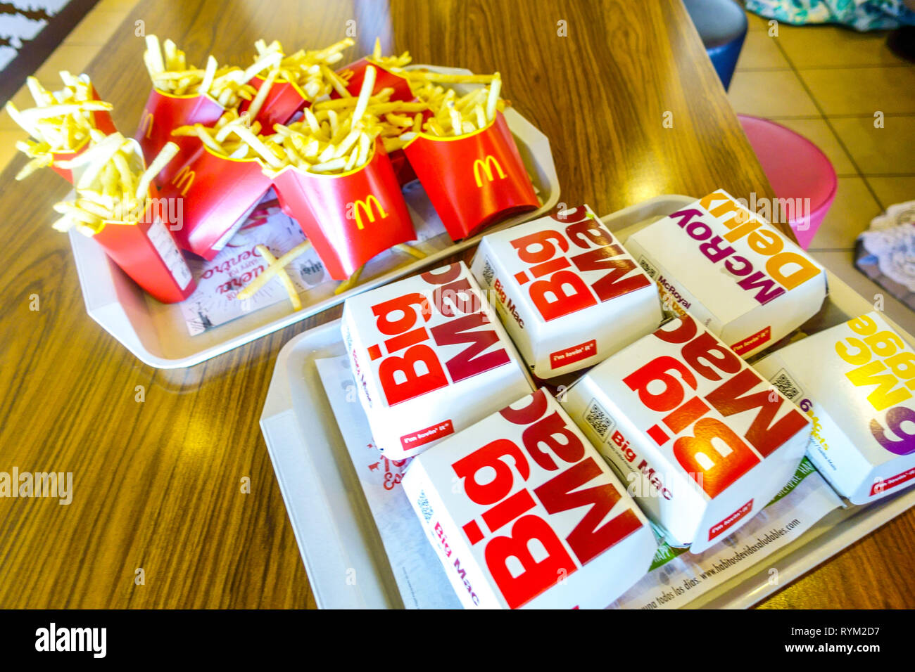 McDonalds Big Mac Box Meal Pommes Frites, Spanien Stockfoto