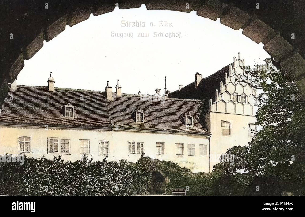 Schloss Strehla, Schloss Tore in Sachsen, 1908, Landkreis Meißen, Strehla, Eingang zum Schloßhof, Deutschland Stockfoto