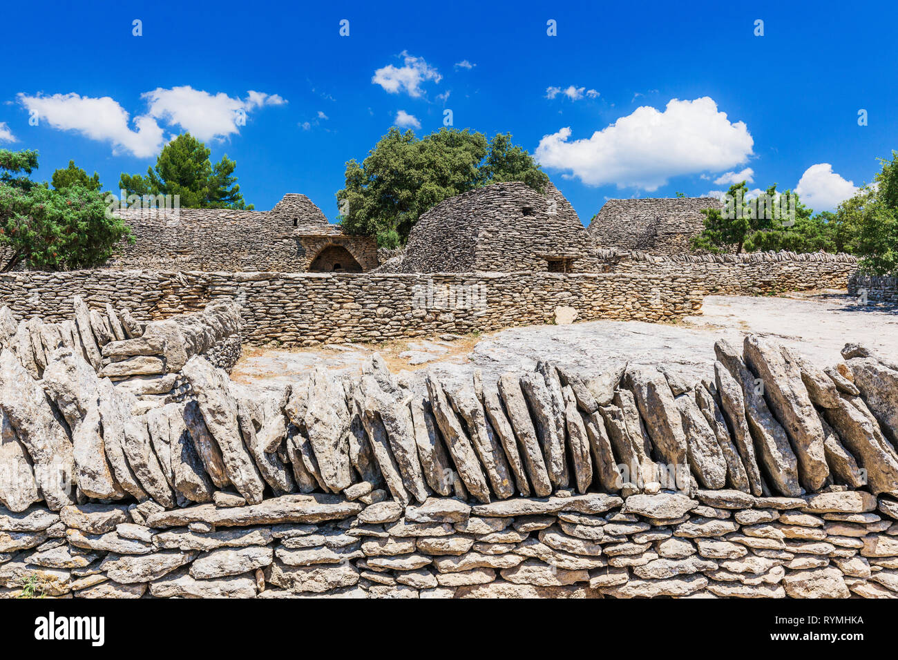 Provence, Frankreich. Mittelalterliches Dorf der Bories. Stockfoto
