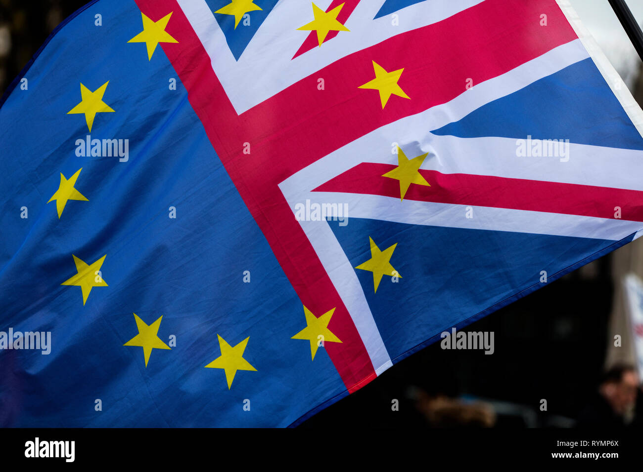 Flagge Europäische Union und Großbritannien Union Jack zur Unterstützung der Aufenthalt in Europa Stockfoto