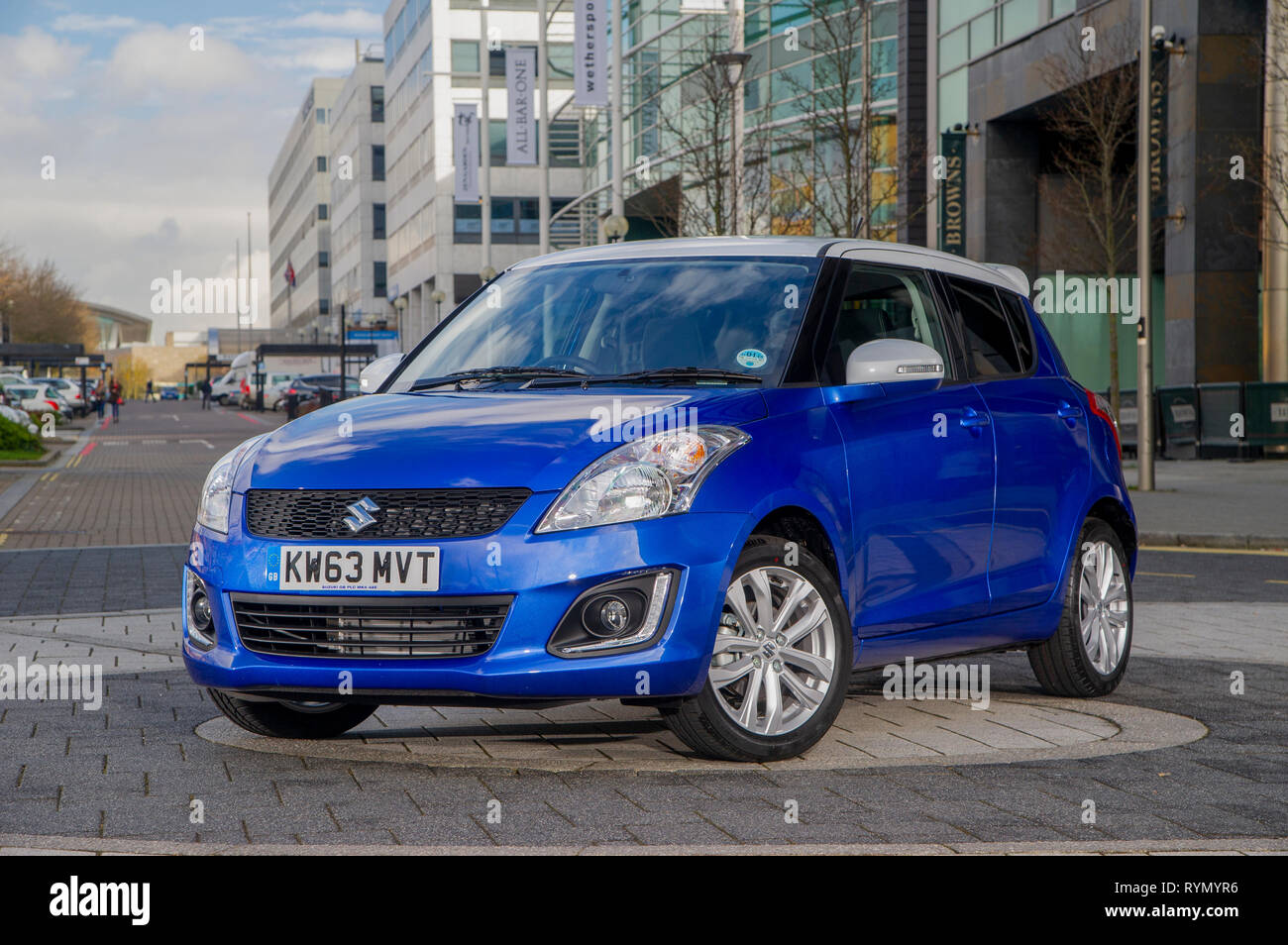 2014 Suzuki Swift SZ-L heiße Luke Compact Car Stockfoto