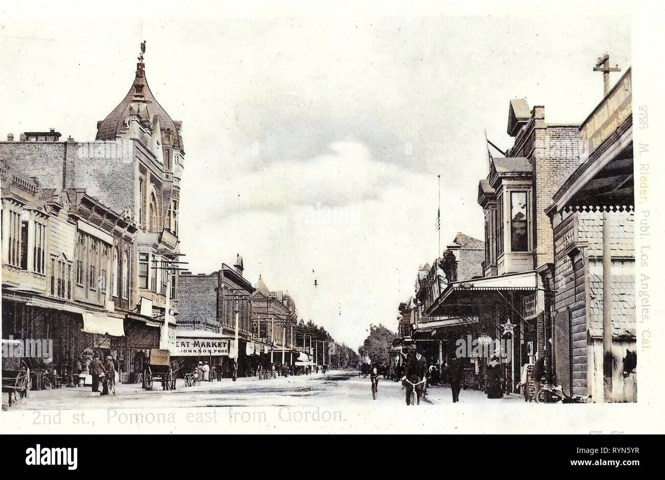 Fahrräder in Kalifornien, Pferdekutschen in den Vereinigten Staaten, Gebäude in Pomona, Kalifornien, 1904, Pomona, 2 st., Pomona östlich von Gordon Stockfoto