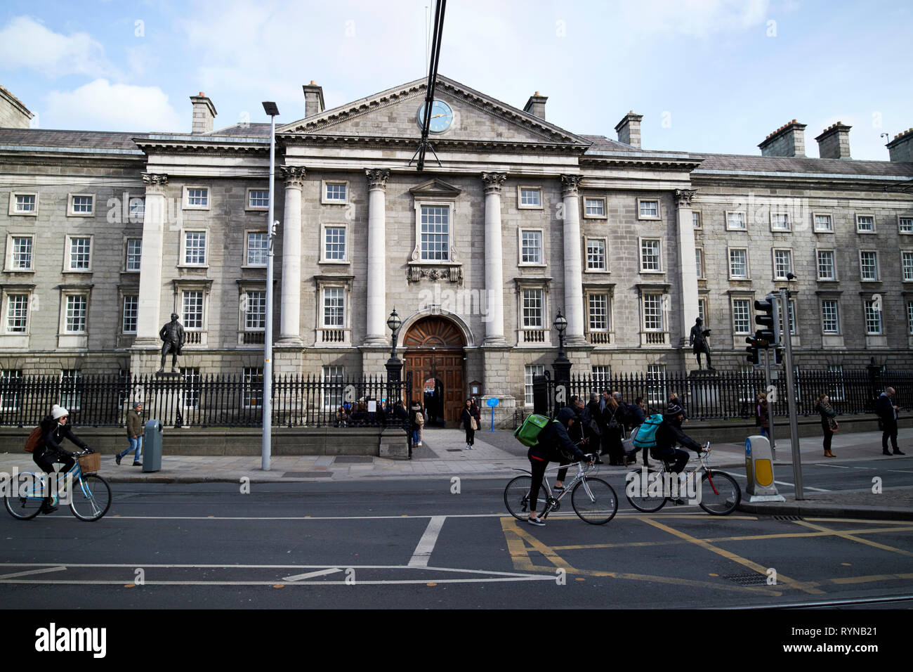 West Front Gate des Trinity College der Universität Dublin Dublin Irland Europa Stockfoto