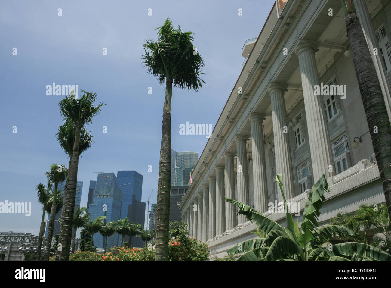 Blick Richtung Raffles Place aus dem Fullerton Hotel, Singapur Stockfoto