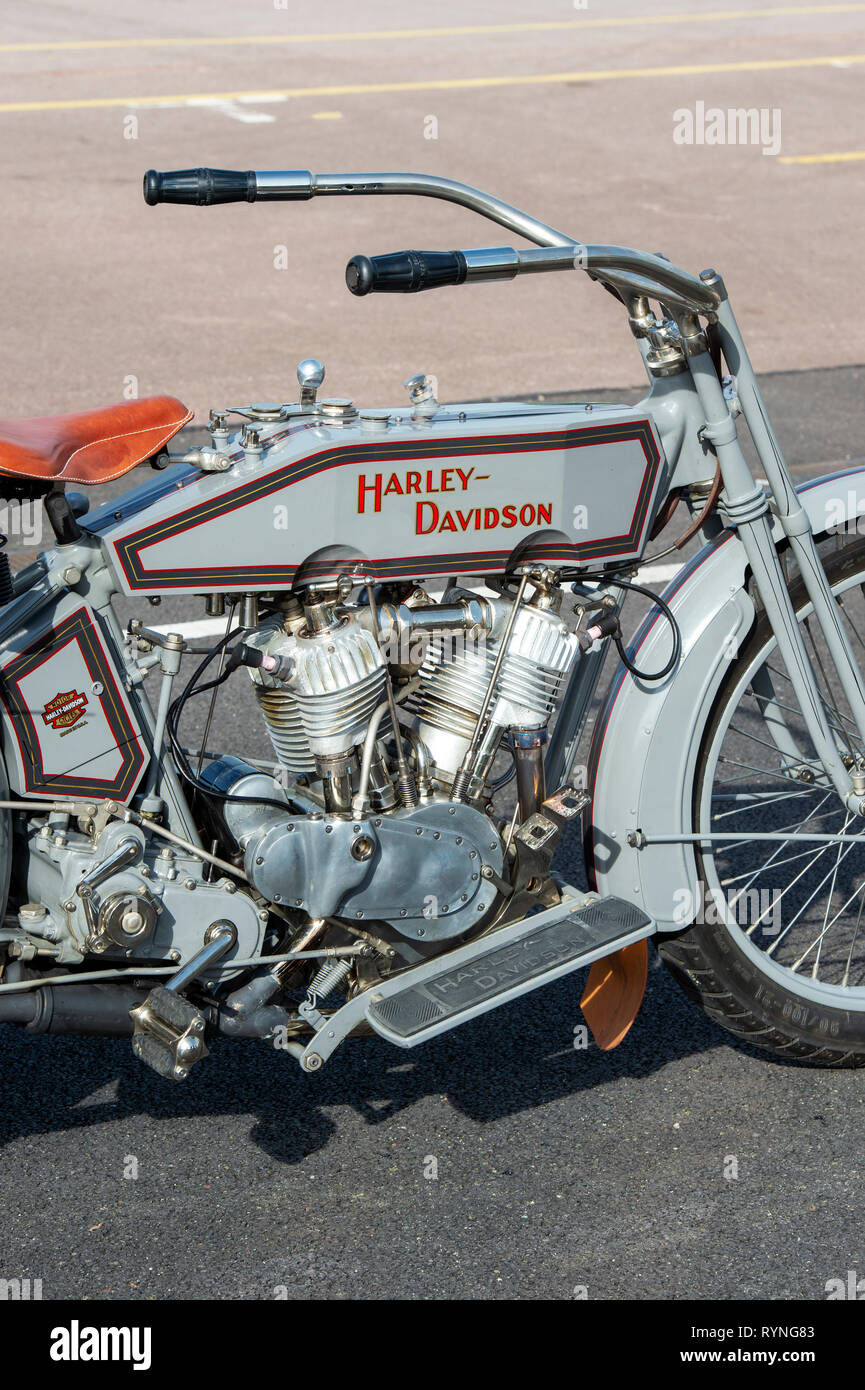 Vintage Motorrad Harley Davidson 11F aus The VMCC Banbury Run. Banbury, Oxfordshire, England Stockfoto