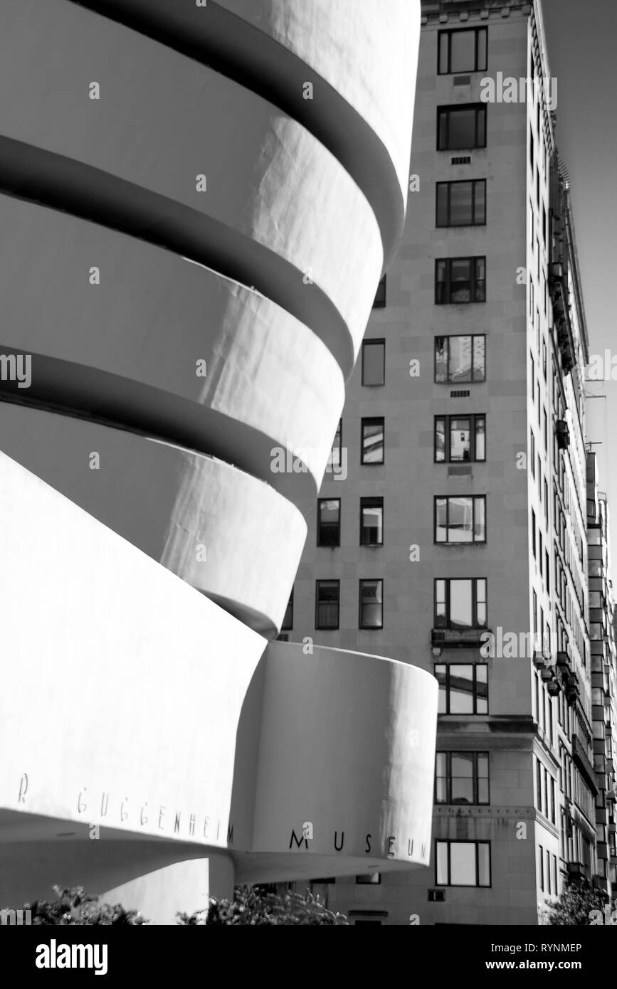 Schwarz und Weiß der Solomon R. Guggenheim New York City Stockfoto