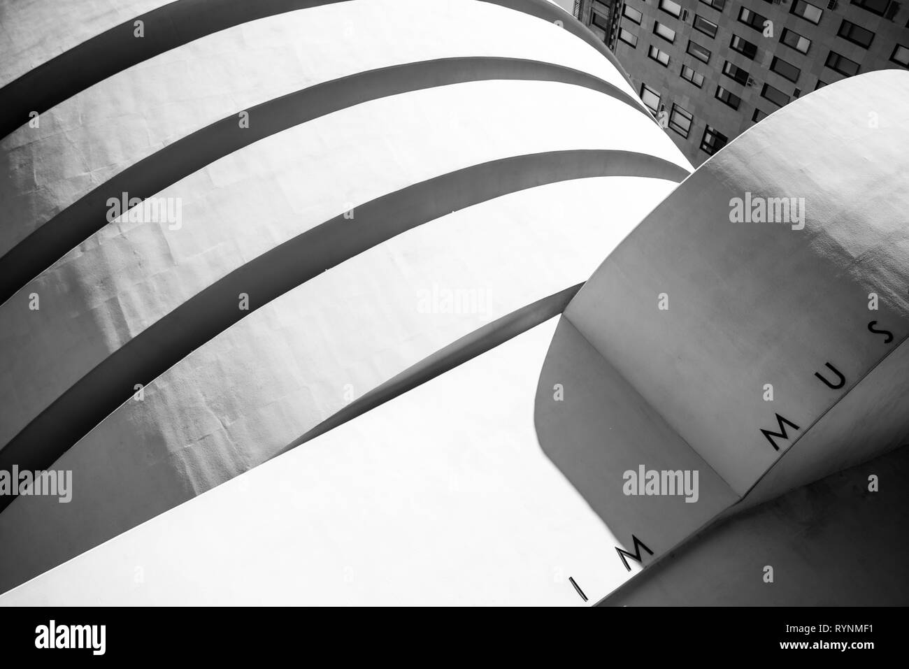 Schwarz und Weiß der Solomon R. Guggenheim New York City Stockfoto
