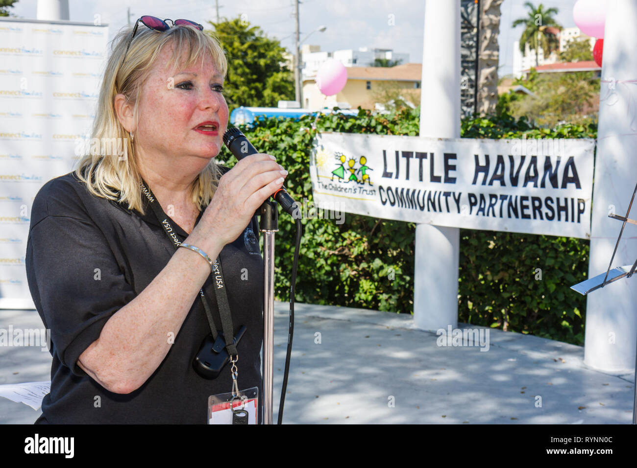 Miami Florida,Little Havana,Jose Marti Park,United Hearts Family Festival,Festivals,Feier,Messe,Gemeinschaftsveranstaltung,Non Violence Project USA,Executiv Stockfoto