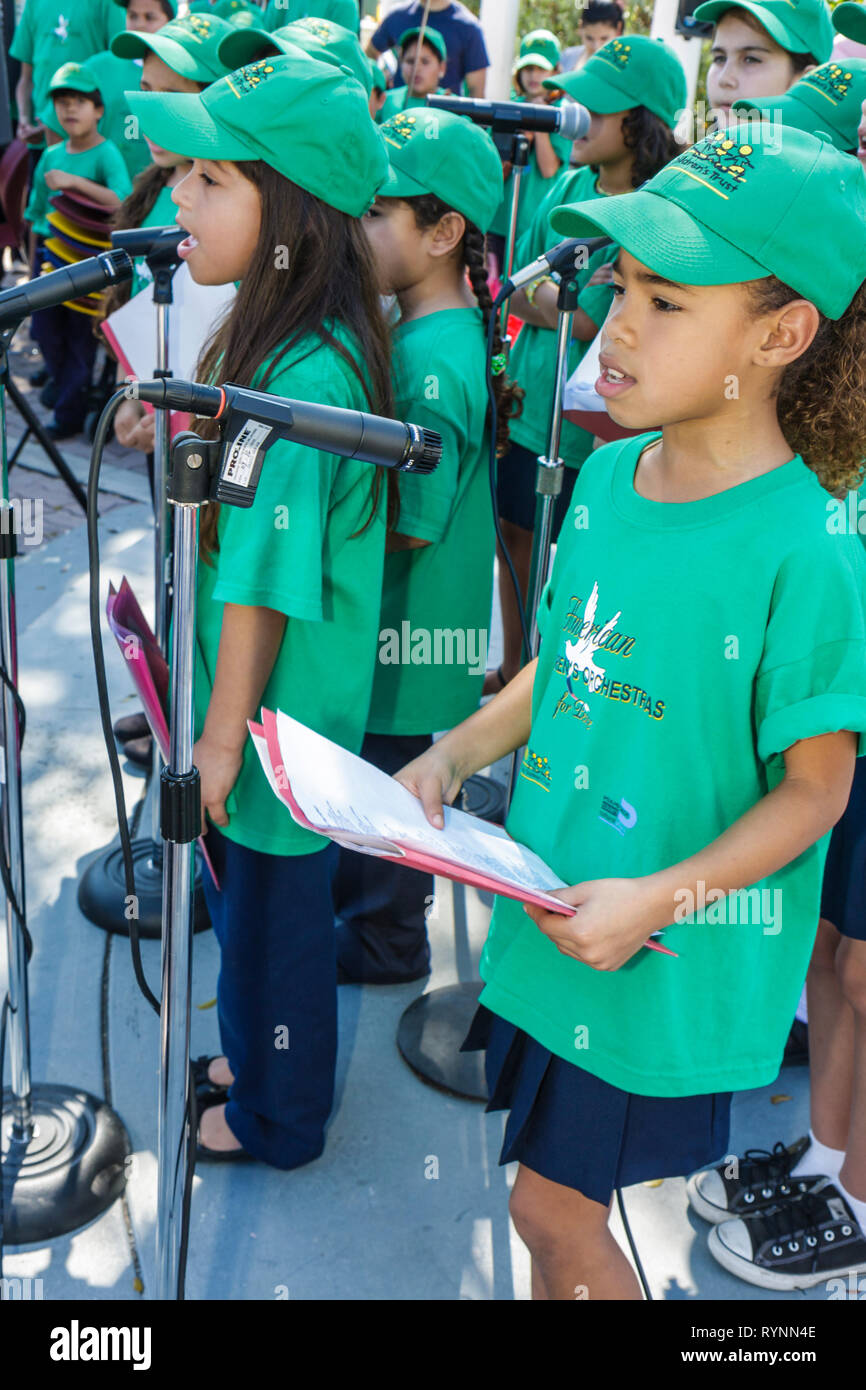 Miami Florida, Little Havana, Jose Marti Park, United Hearts Family Festival, Festivals fair, Gemeinschaft American Children's Orchestra for Peace, Musik, unter Stockfoto