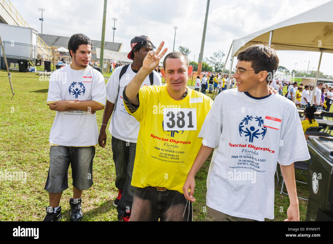 Miami Florida, Miami Dade College, North Campus, Special Olympics, Bedürfnisse, Behinderte, Wettbewerb, Sport, Sportler, Studenten Schüler Schüler, Volunteer Stockfoto