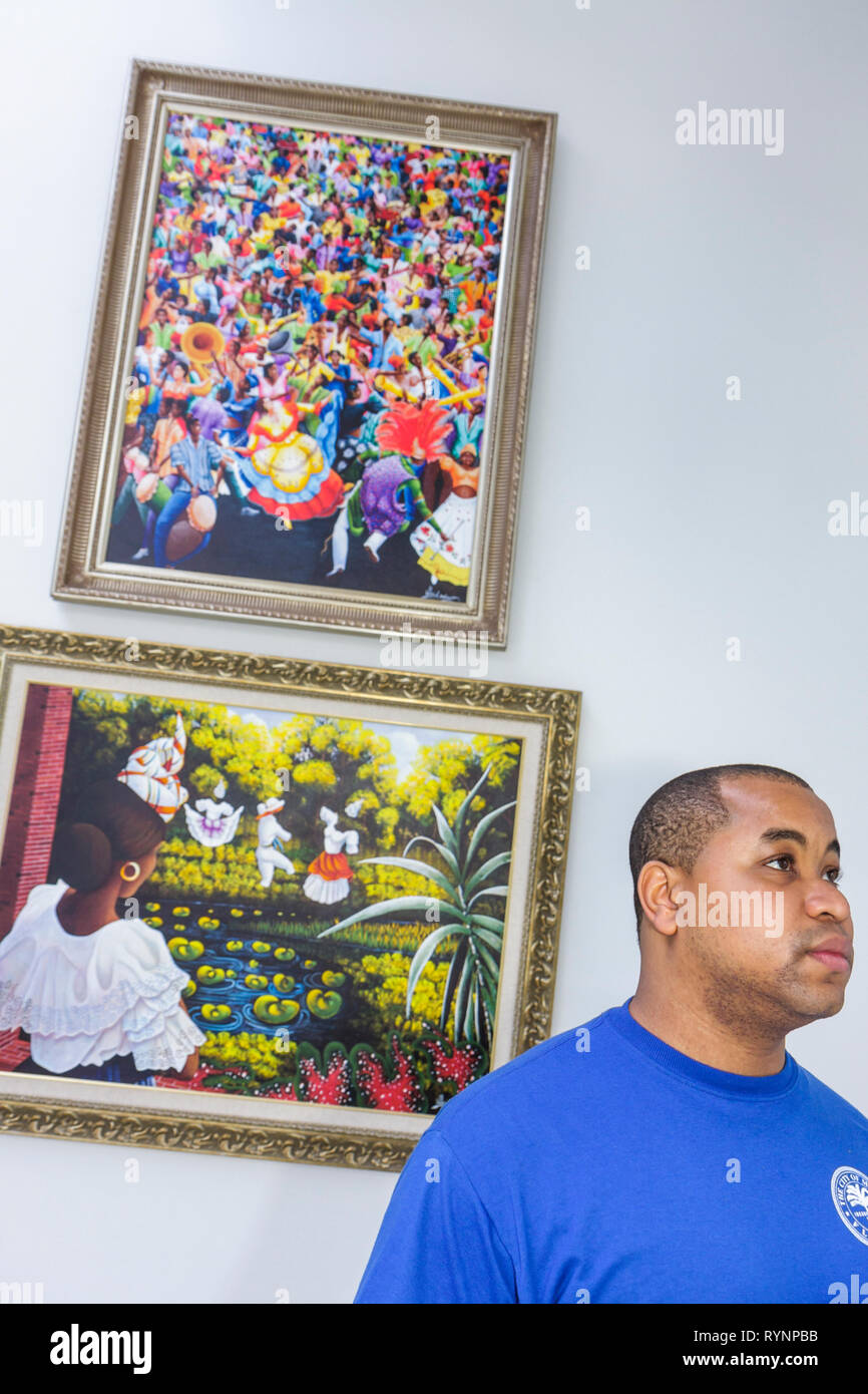 Miami Florida,Little Haiti,Cultural Complex Center,Kunstgegenstände,Galerien,Galerien,Händler,Händler,Gallerist,Ausstellungsausstellung Sammlung,Schmerz Stockfoto